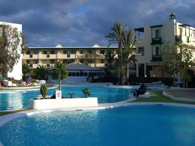 El Trebol Bar & Hotel Only Adults Карбонерас Экстерьер фото